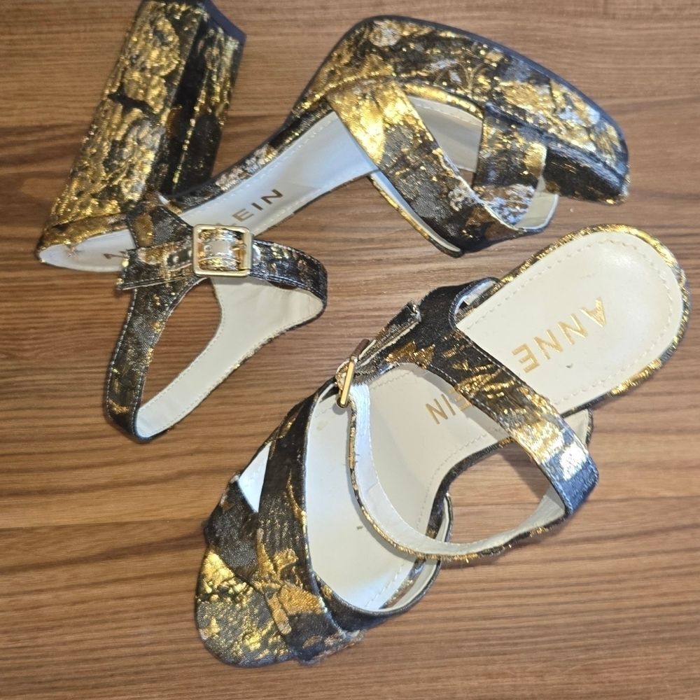 Anne Klein Gold Lalima  Rose Brocade Sandals - Picture 3 of 15